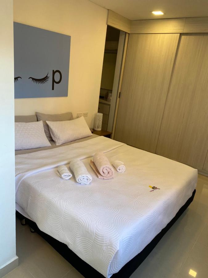 Apartasuite Moderna - En El Corazon Del Poblado Medellín Esterno foto